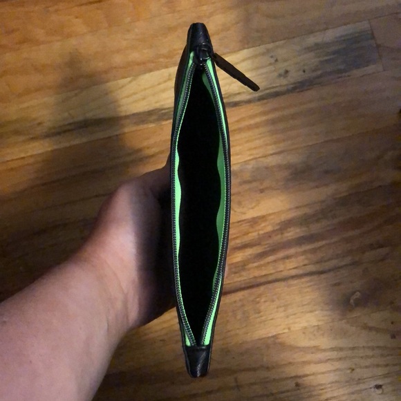 Halloween Makeup bag with black and green fang teeth - Picture 4 of 6